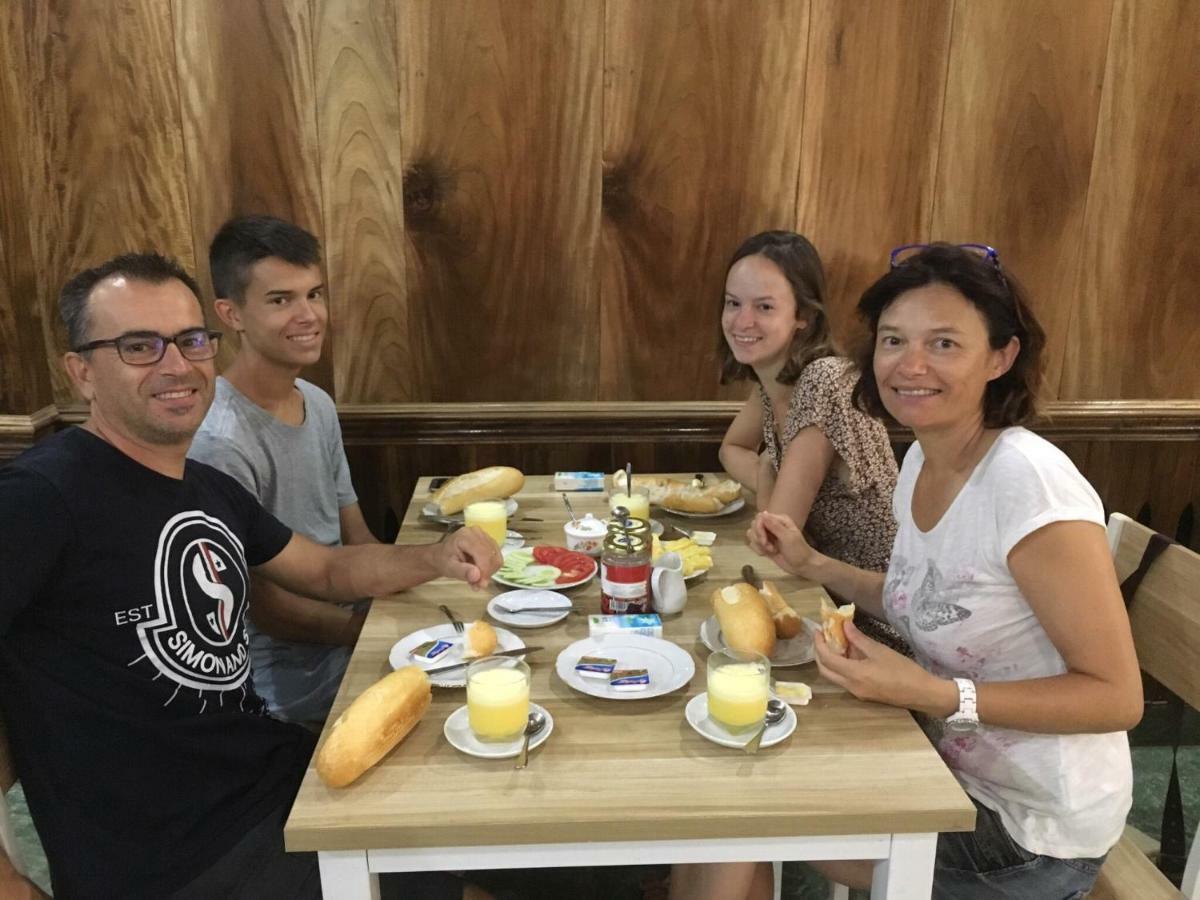 Khach San Thanh Loan Hoang Nga Eksteriør bilde